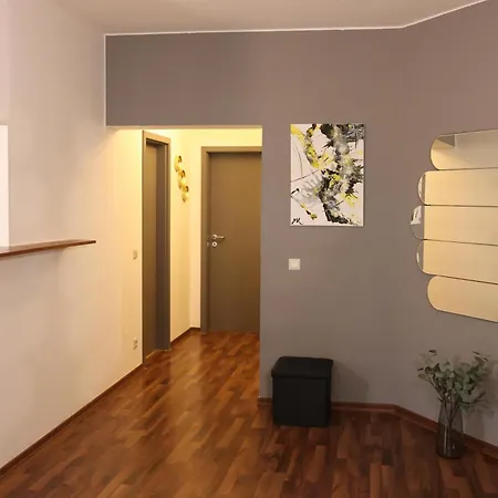 Design - Netflix, Nespresso, Zentral *