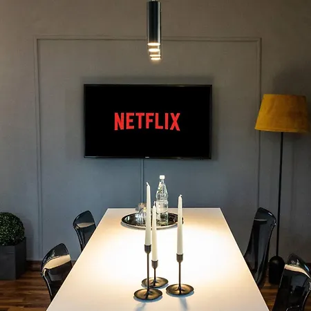 Design - Netflix, Nespresso, Zentral