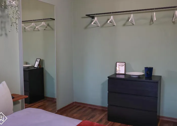 Design - Netflix, Nespresso, Zentral アパート ケムニッツ